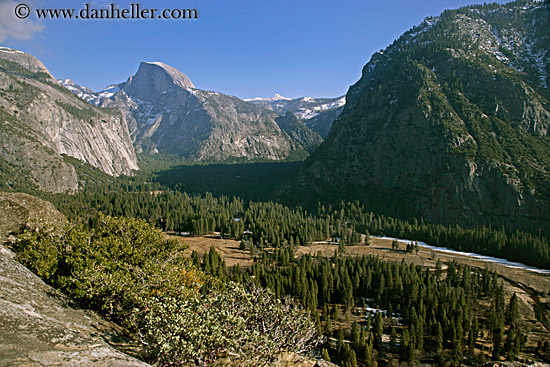 half_dome-n-valley-3.jpg