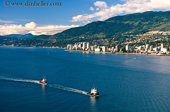 north-vancouver-boats.jpg