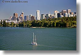 images/Canada/Vancouver/Cityscapes/sailboat-cityscape-park-2.jpg
