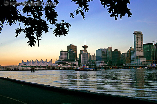 vancouver-cityscape-reflection-05.jpg