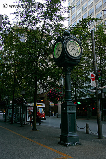 birks-clock-1.jpg