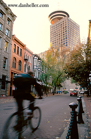 gastown-cyclist.jpg