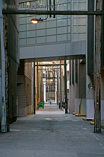wide-alley.jpg