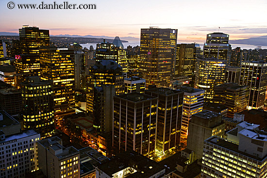 cityscape-from-harbor-ctr-06.jpg