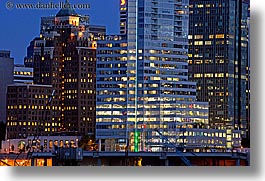images/Canada/Vancouver/Nite/vancouver-nite-bldgs-2.jpg