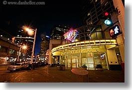 images/Canada/Vancouver/Nite/waterfront-center-shops-1.jpg