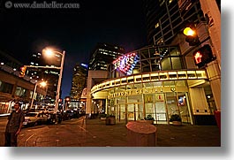 images/Canada/Vancouver/Nite/waterfront-center-shops-2.jpg