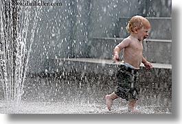 images/Canada/Vancouver/People/toddler-running-in-fntn-6.jpg