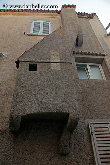 stucco-chimney.jpg