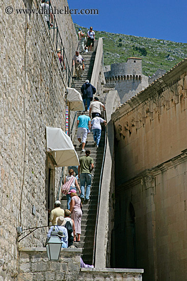 people-on-stairs.jpg