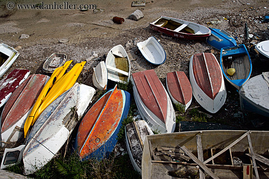 old-boats-on-beach-2.jpg