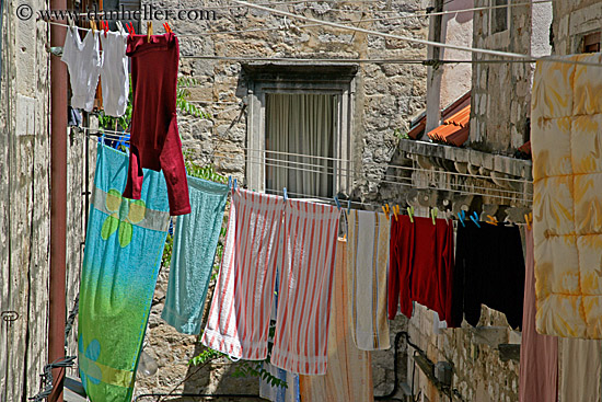 hanging-laundry-21.jpg
