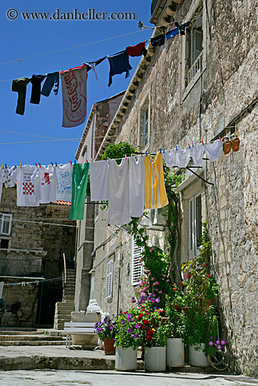 hanging-laundry-24.jpg
