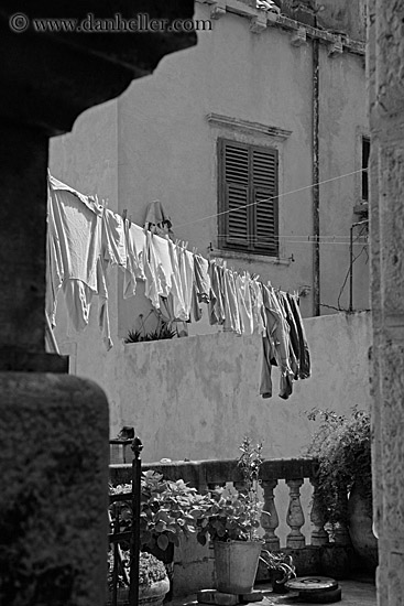 hanging-laundry-36.jpg