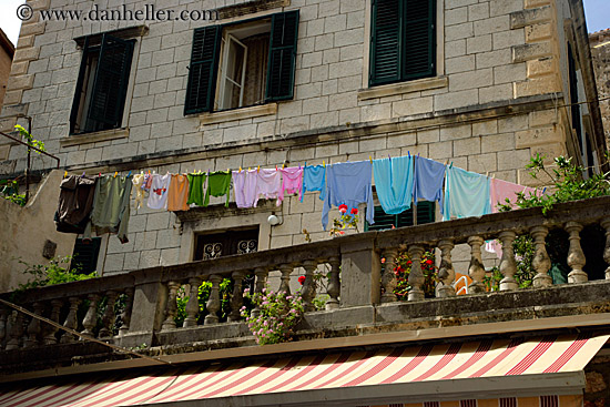 hanging-laundry-37.jpg