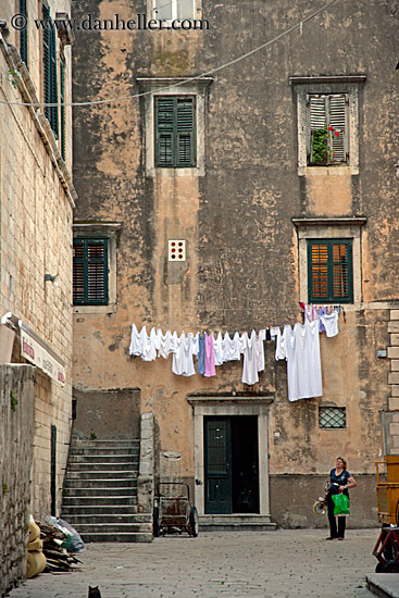 hanging-laundry-41.jpg
