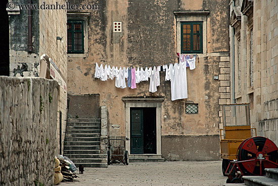 hanging-laundry-42.jpg