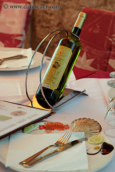 wine-n-table-setting.jpg