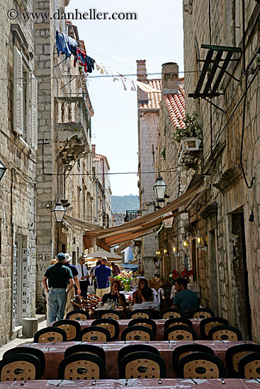 outdoor-cafes.jpg