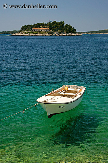 boats-n-water-shadow-5.jpg