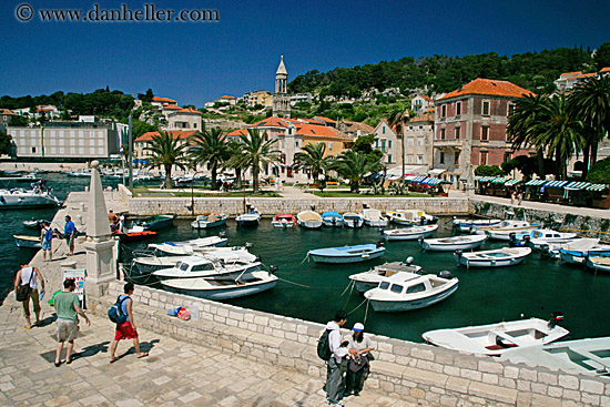 hvar-harbor-10.jpg