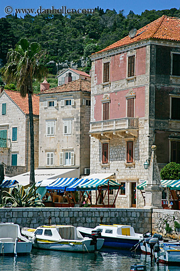 hvar-harbor-11.jpg