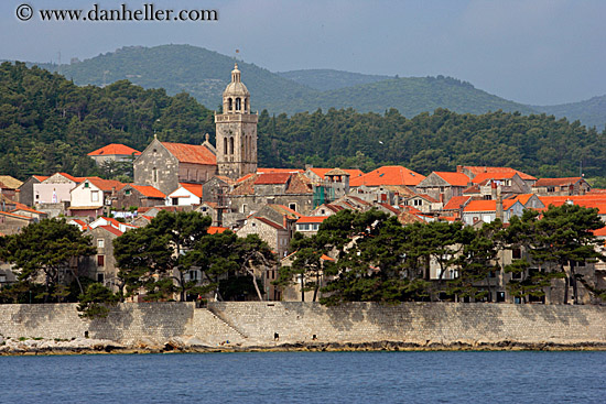 korcula-n-wall-2.jpg