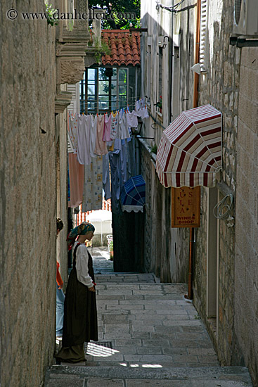 hanging-laundry-1.jpg