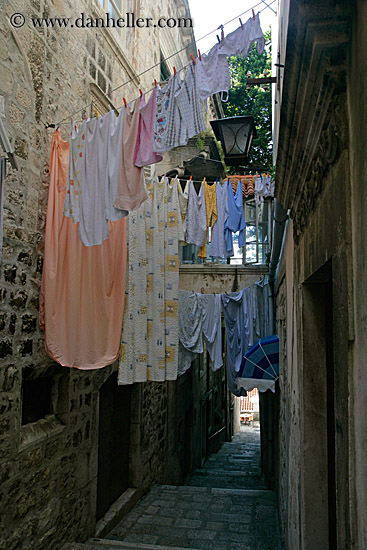 hanging-laundry-3.jpg
