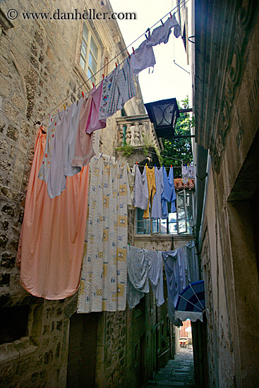 hanging-laundry-4.jpg