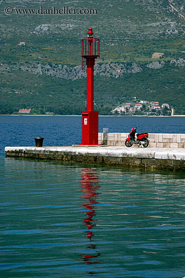 red-lamp_post-n-motorcycle-1.jpg