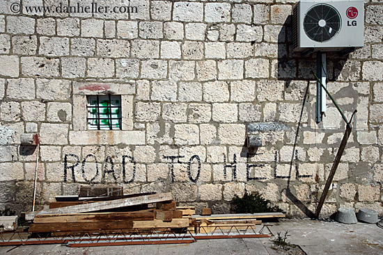 road-to-hell-graffiti.jpg