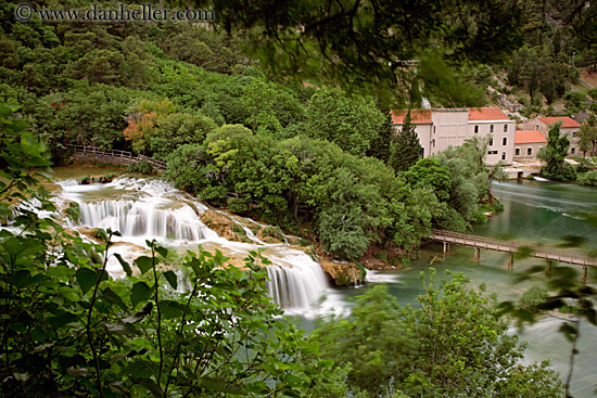 krka-waterfalls-10.jpg