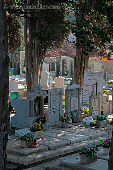 cemetary-04.jpg