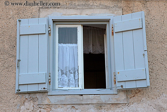 lace-window-curtain-1.jpg