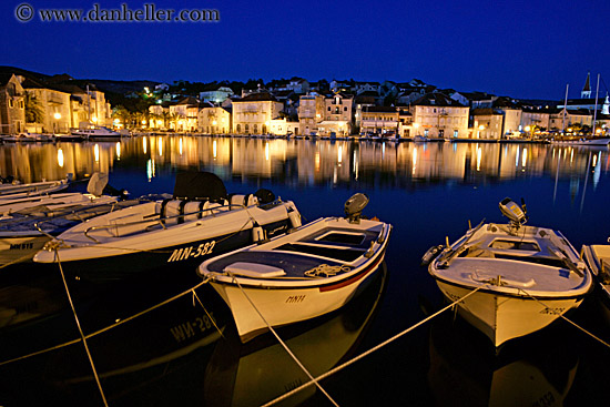 milna-nite-boats-town-2.jpg