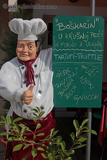 chef-mannequin-n-menu.jpg