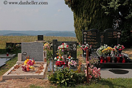 grave-stones-2.jpg