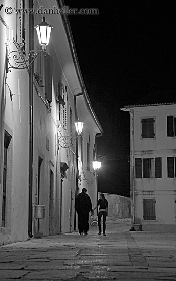 couple-holding-hands-night-bw.jpg