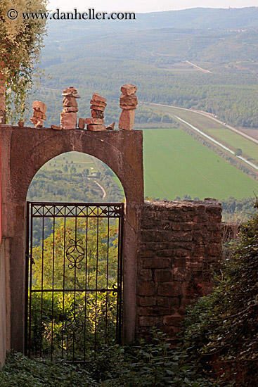 iron-gate-n-overlook-1.jpg