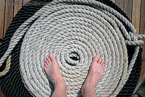 rope-n-bare-feet.jpg