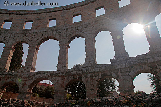 roman-amphitheater-cloisters-2.jpg
