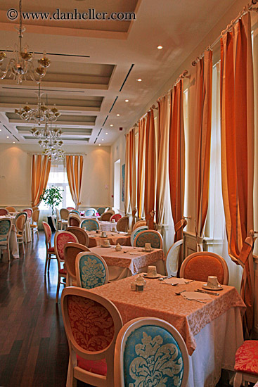 dining-room-1.jpg
