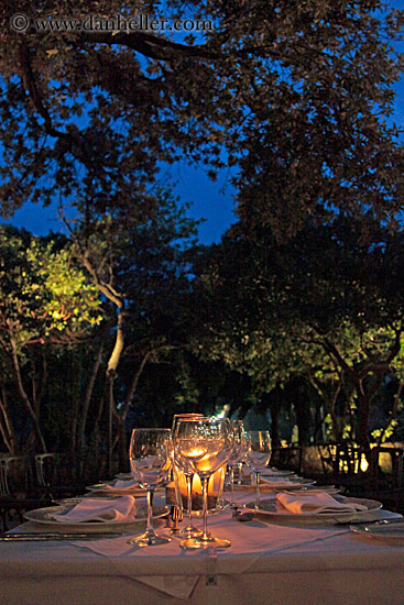 outdoor-dining-table-2.jpg