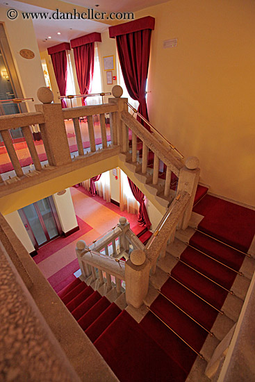 stairs-n-red-carpet.jpg