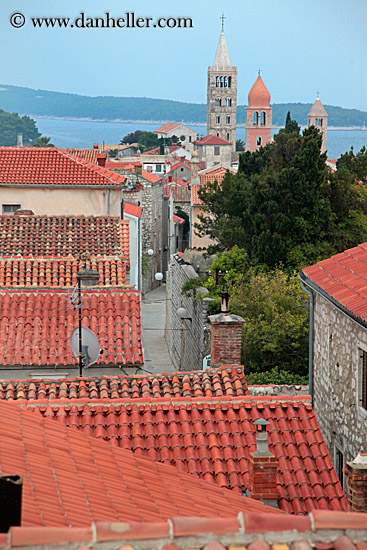 rooftops-n-bell_tower.jpg