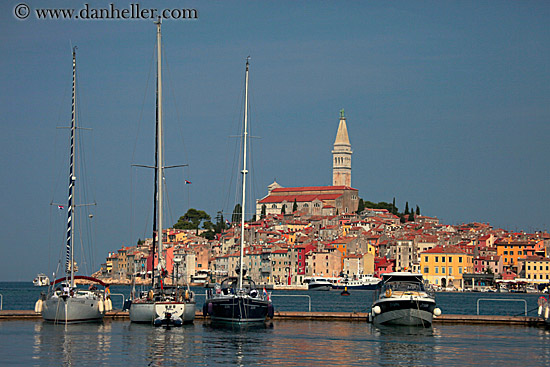 boats-n-ravinj-town-n-bell_tower-3.jpg