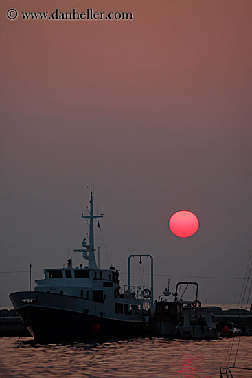 rovinj-sunset-n-harbor-4.jpg