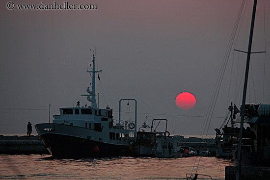 rovinj-sunset-n-harbor-5.jpg