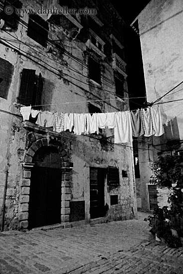 hanging-laundry-bw.jpg